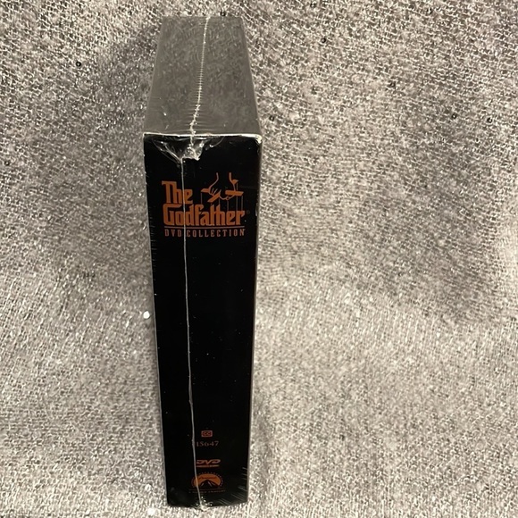 The Godfather DVD Collection Complete Box Set, excellent condition!  Paramount - Picture 3 of 4